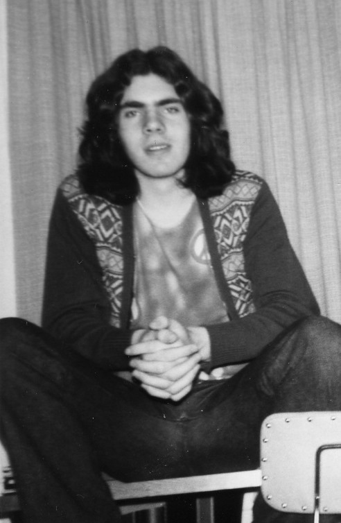 Hérna er mynd af söguhetjunni 1971, 16 ára í Landsprófi á Skógaskóla.